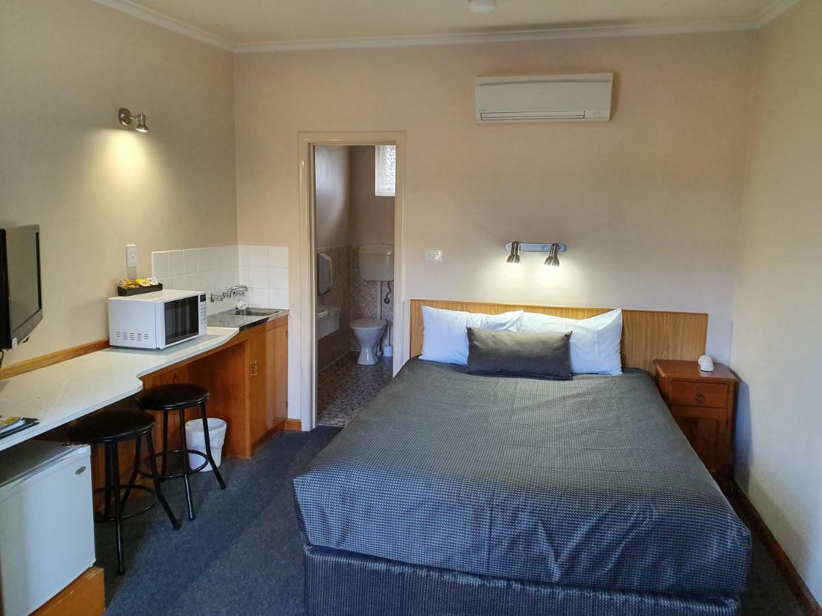 Tower Motor Inn Mount Gambier Exteriör bild