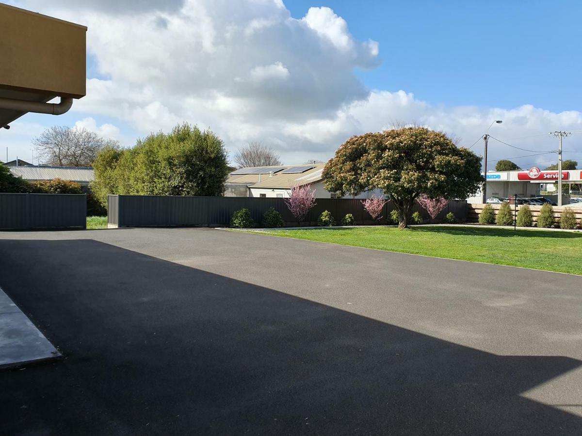 Tower Motor Inn Mount Gambier Exteriör bild